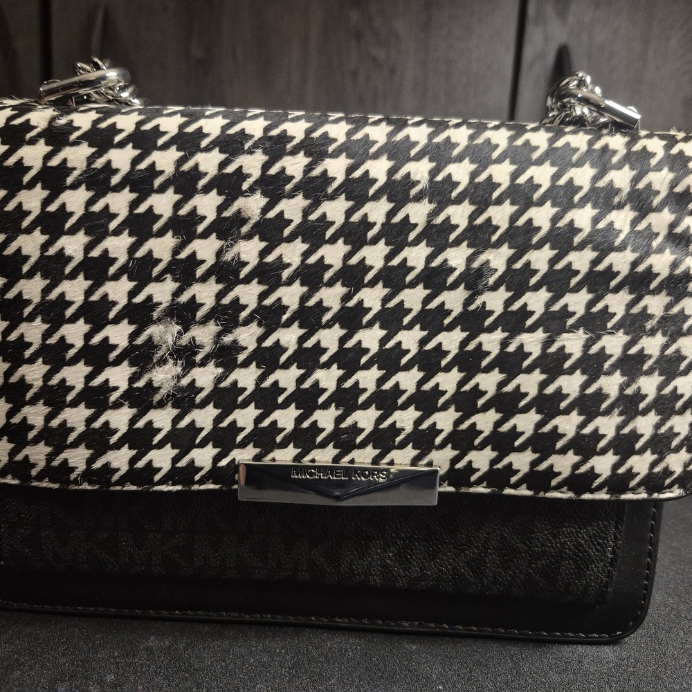 Michael Kors Elegant Black Leather Bag